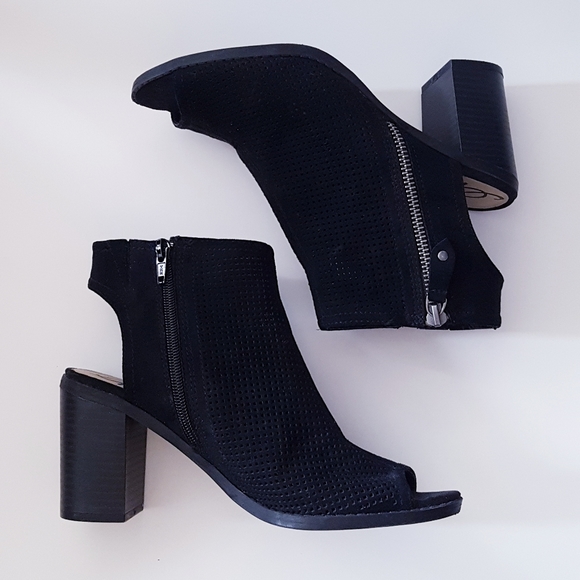 AMERICAN RAG Black Suede Open-Toe Chunky Heel Ankle Bootie - Picture 8 of 10